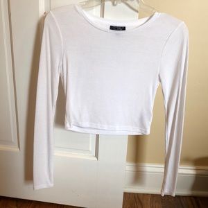White long sleeve crop top
